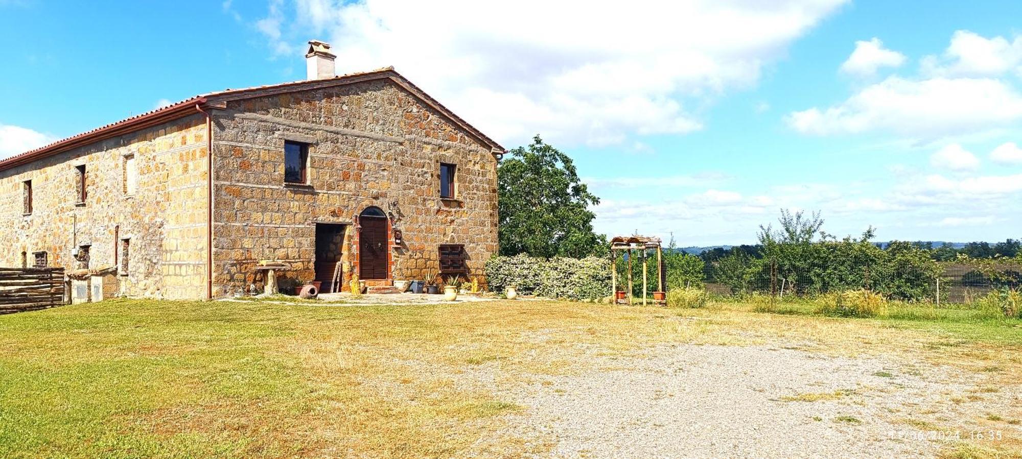 Casavacanze Pergolino del XVIII secolo immersa nel verde Acquapendente Esterno foto